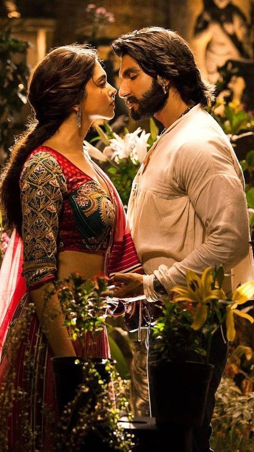 Ram Leela Movie In Resolution in 2020. Leela movie, Love Romantic, インドの美学 HD電話の壁紙