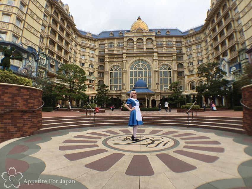 À l'intérieur du thème d'Alice au pays des merveilles de Tokyo Disneyland Hotel, Disneyland Tokyo Japon Fond d'écran HD