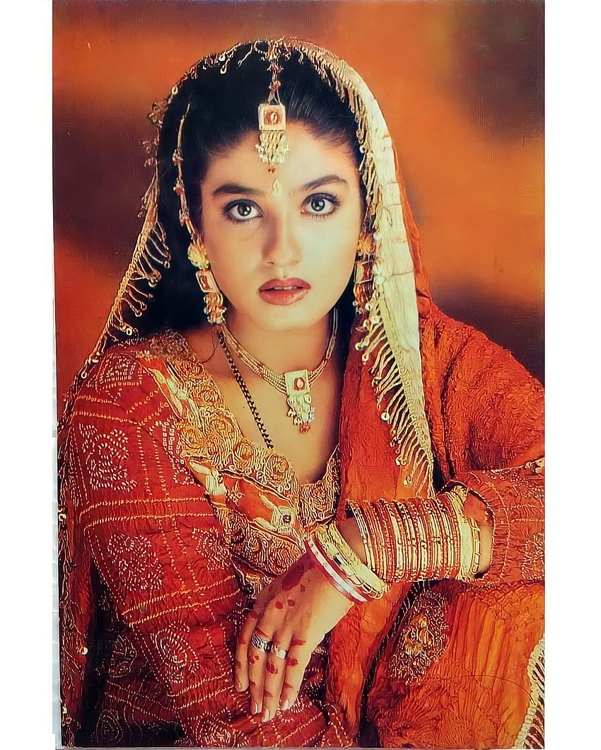 Raveena Tandon, bride, sari, Bollywood HD phone wallpaper