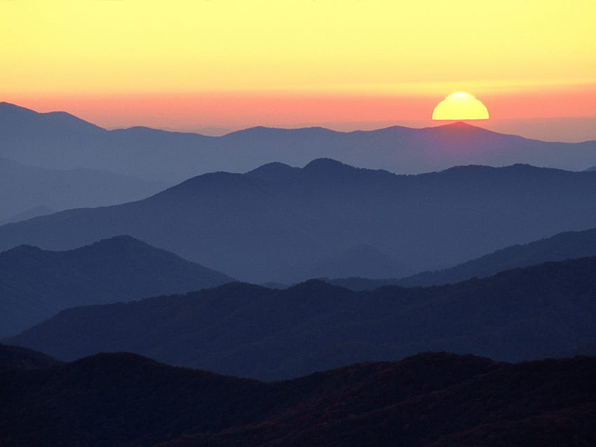 Smoky Mountain Scenes. Mountain silhouette, Smokey mountains, Smoky mountains HD wallpaper