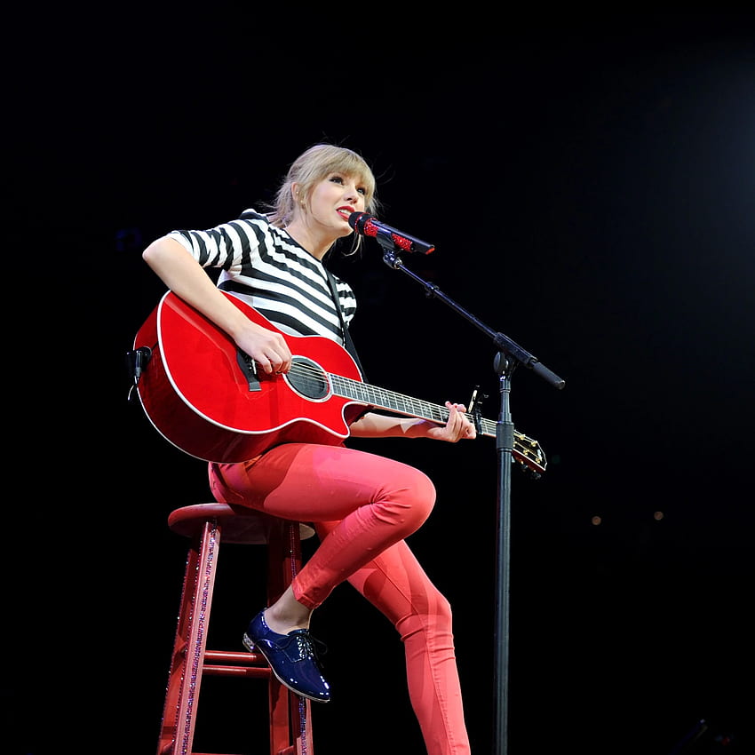 Тейлър Суифт обявява следващия албум: “Red (Taylor's Version)”, Taylor Swift Red Tour HD тапет за телефон