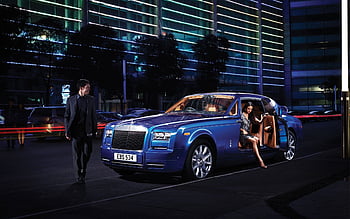 Rolls Royce từ lâu đã được biết đến như là một thương hiệu ô tô sang trọng nhất trên thế giới. Hình nền tuyệt đẹp với hình ảnh của Rolls Royce sẽ khiến người xem cảm thấy họ đang sở hữu một món đồ thượng lưu và lý tưởng cho những người yêu thích sự sang trọng.