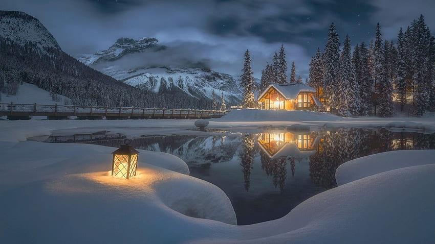 Emerald Lake Lodge, Yoho NP, Kolumbia Brytyjska, góry, Kanada, światła, zima, śnieg, kraj Tapeta HD