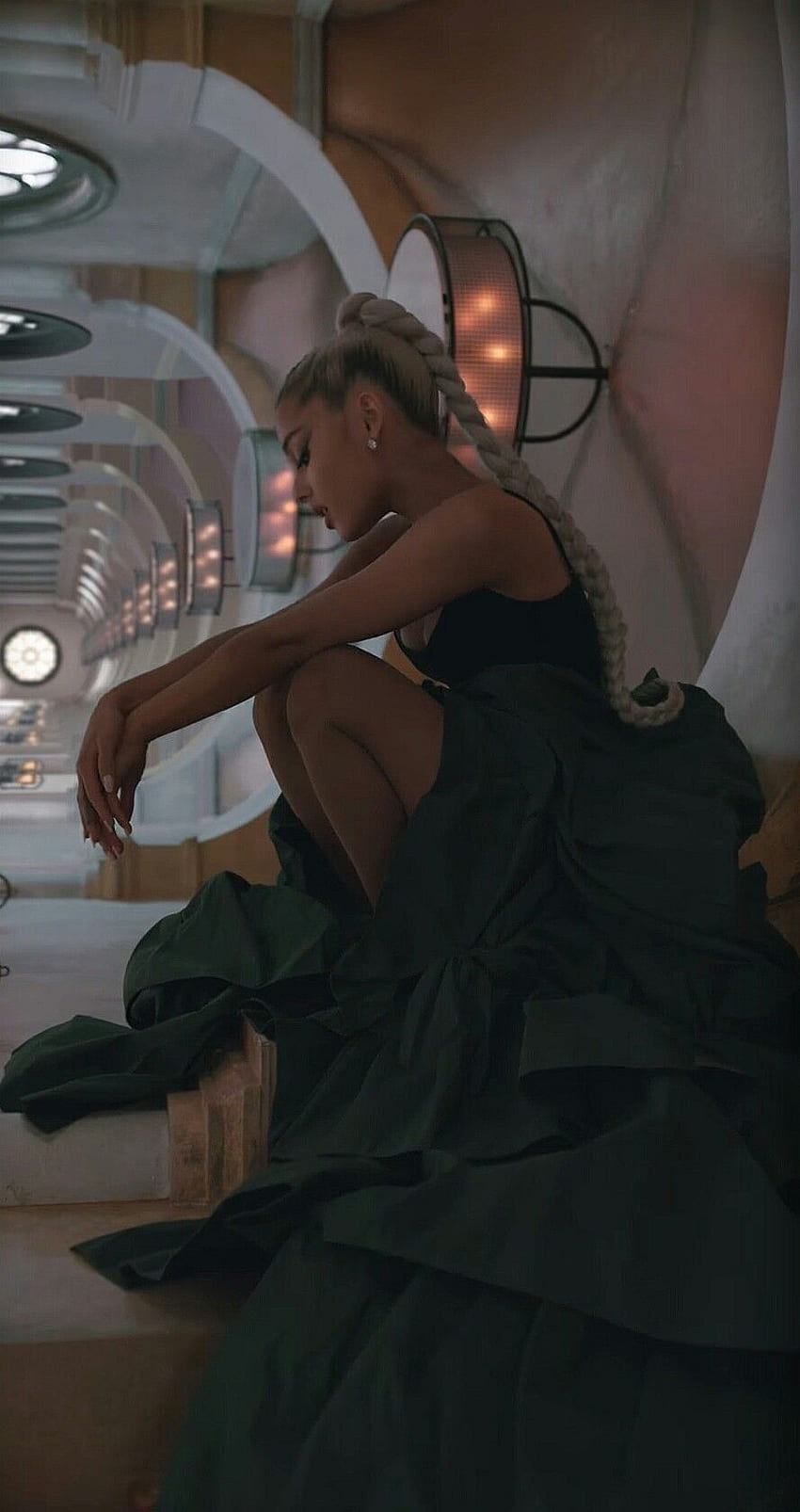 Ariana Grande - No tears left to cry. Ariana grande HD phone wallpaper
