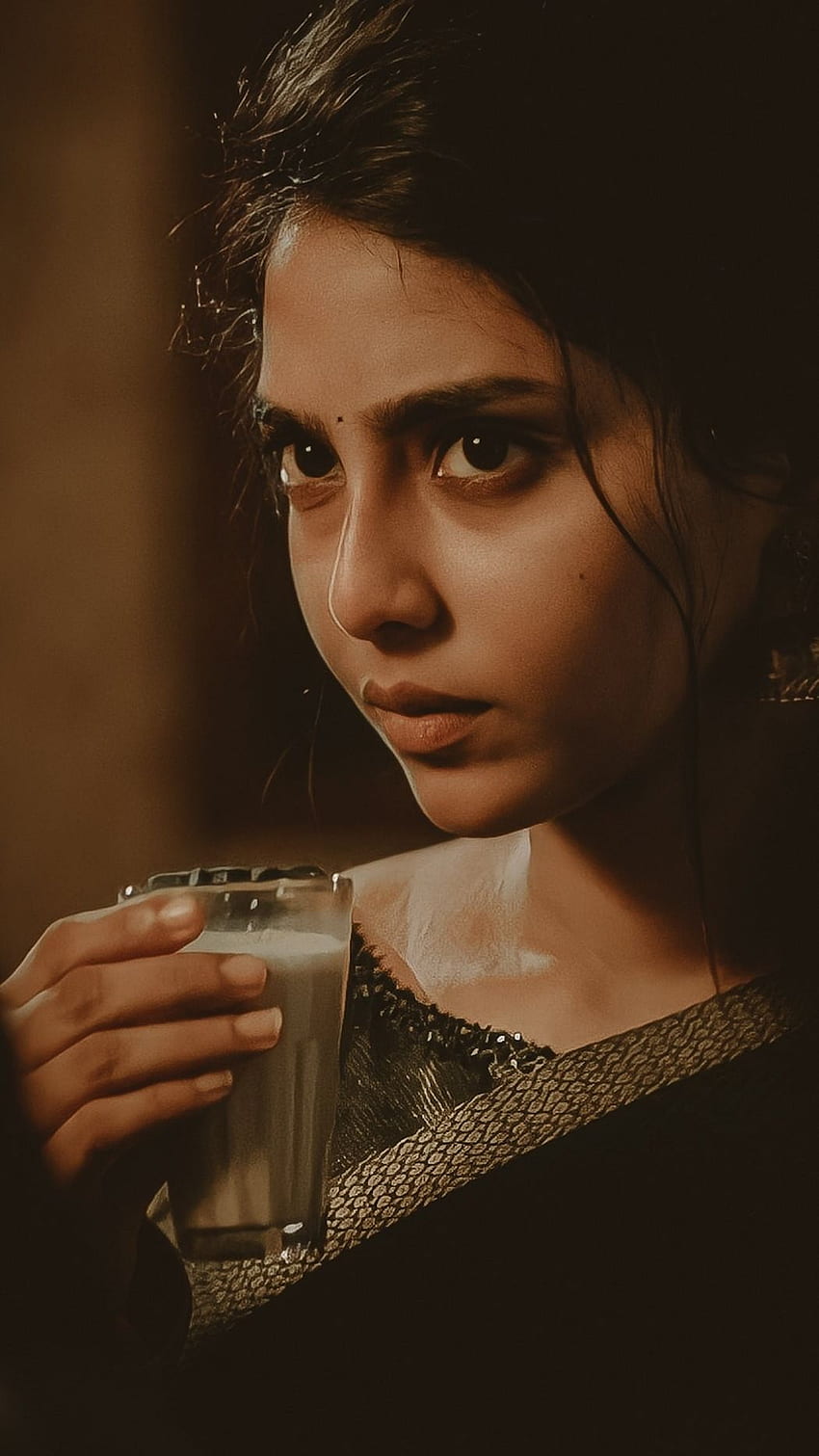 Aishwarya rajesh, maanadu, film tamil wallpaper ponsel HD
