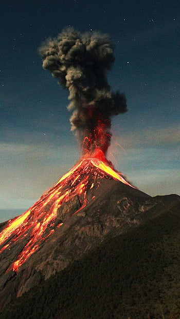 Unbelievable Pic Of Lightning Merging With Erupting Volcano Wins