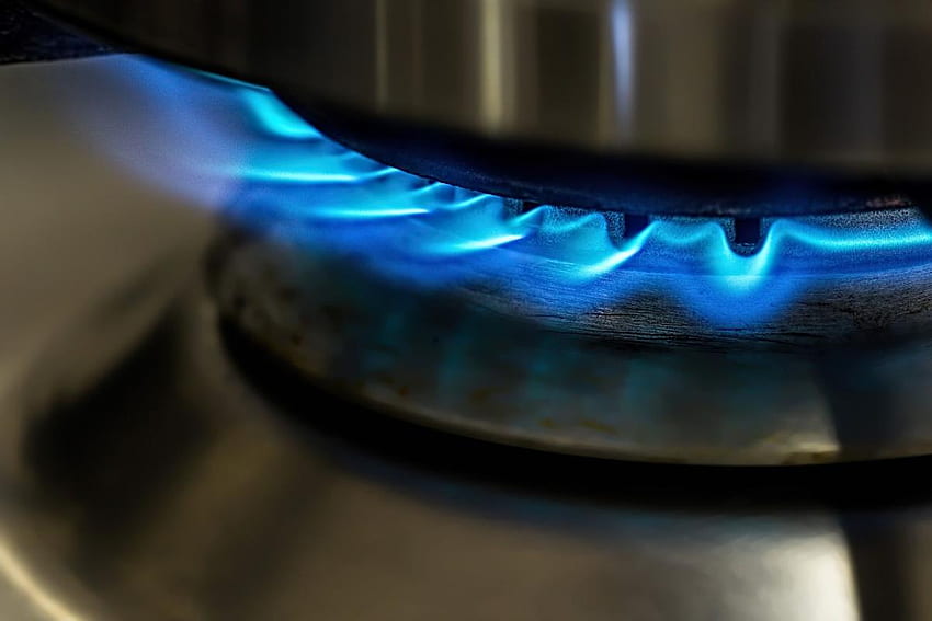 PSC нарежда по-ниски цени на природния газ. Пари HD тапет