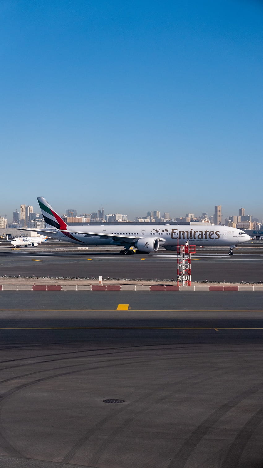 Linie lotnicze Emirates, linie lotnicze Saudia Tapeta na telefon HD