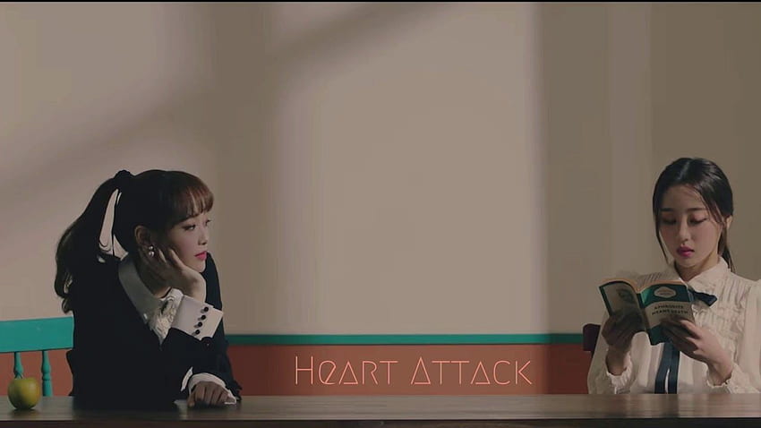 이달의 소녀 츄 (LOONA Chuu) - Heart Attack 3D Audio 高画質の壁紙