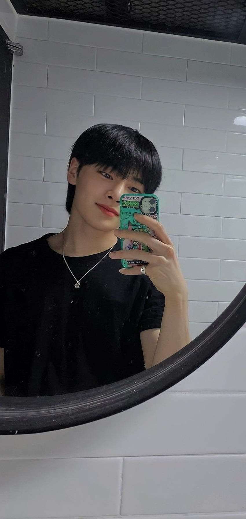 Korean Guy   Desktop   Jeongin In Straykids Korean Selfie Boy 