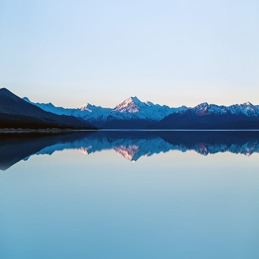 Riflessione Lago Blu Montagna Acqua Fiume Natura iPad Aria, montagna e acqua Sfondo del telefono HD