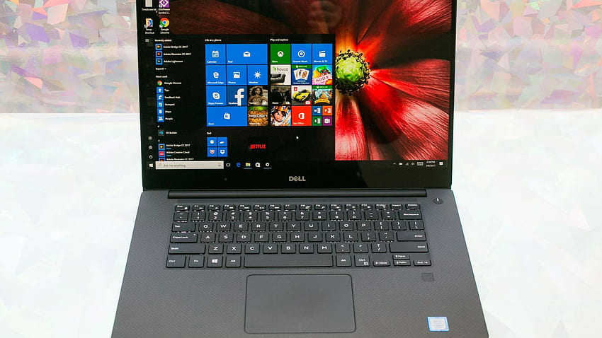 Five reasons to get a laptop and one big reason to stay away, Dell XPS 13 HD wallpaper