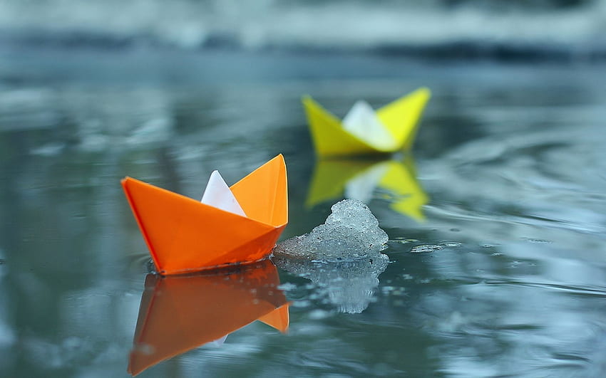 Paper Boat, Water, Winter, Reflection, Puddle for MacBook Pro 17 inch HD wallpaper