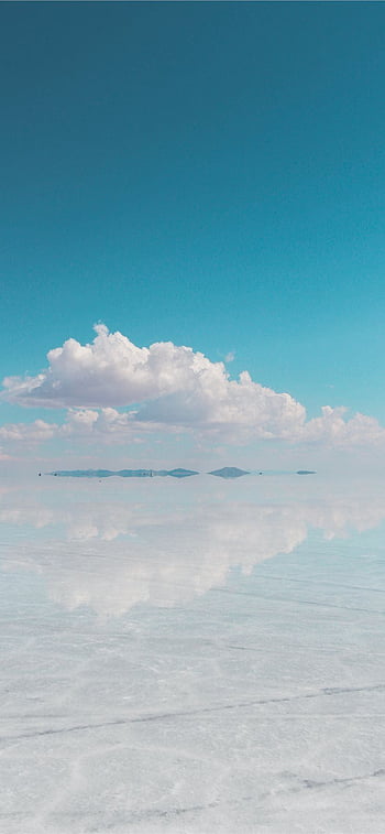 Uyuni Salt Flats Tayka tour – Salar de Uyuni – Bolivia. Landscape ...