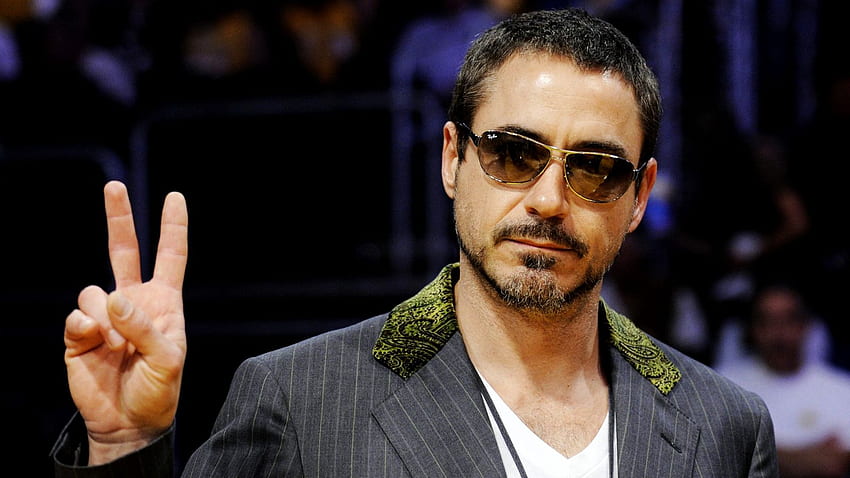 Central : Celebrities in Sunglasses Collection, Iron Man Sunglass HD wallpaper