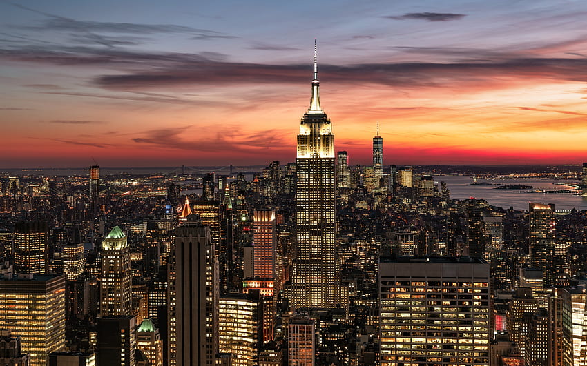 เมืองนิวยอร์ก แมนฮัตตัน ตอนเย็น พระอาทิตย์ตก พาโนรามานิวยอร์ก ตึกเอ็มไพร์สเตต ตึกระฟ้า อาคารสมัยใหม่ นิวยอร์ก สหรัฐอเมริกา ทิวทัศน์ของเมืองนิวยอร์ก วอลล์เปเปอร์ HD
