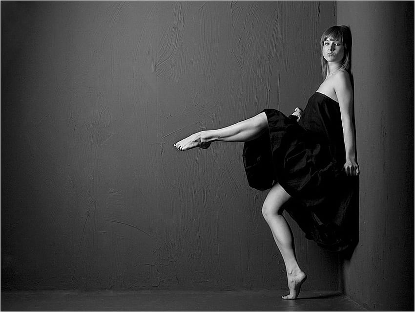 dance, lady, black, girl, models, people, dress, legs, female HD wallpaper