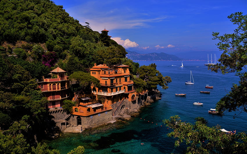 Portofino, Riviera Ligure, estate, resort, mar Mediterraneo, costa, panorama di Portofino, Liguria, Italia Sfondo HD
