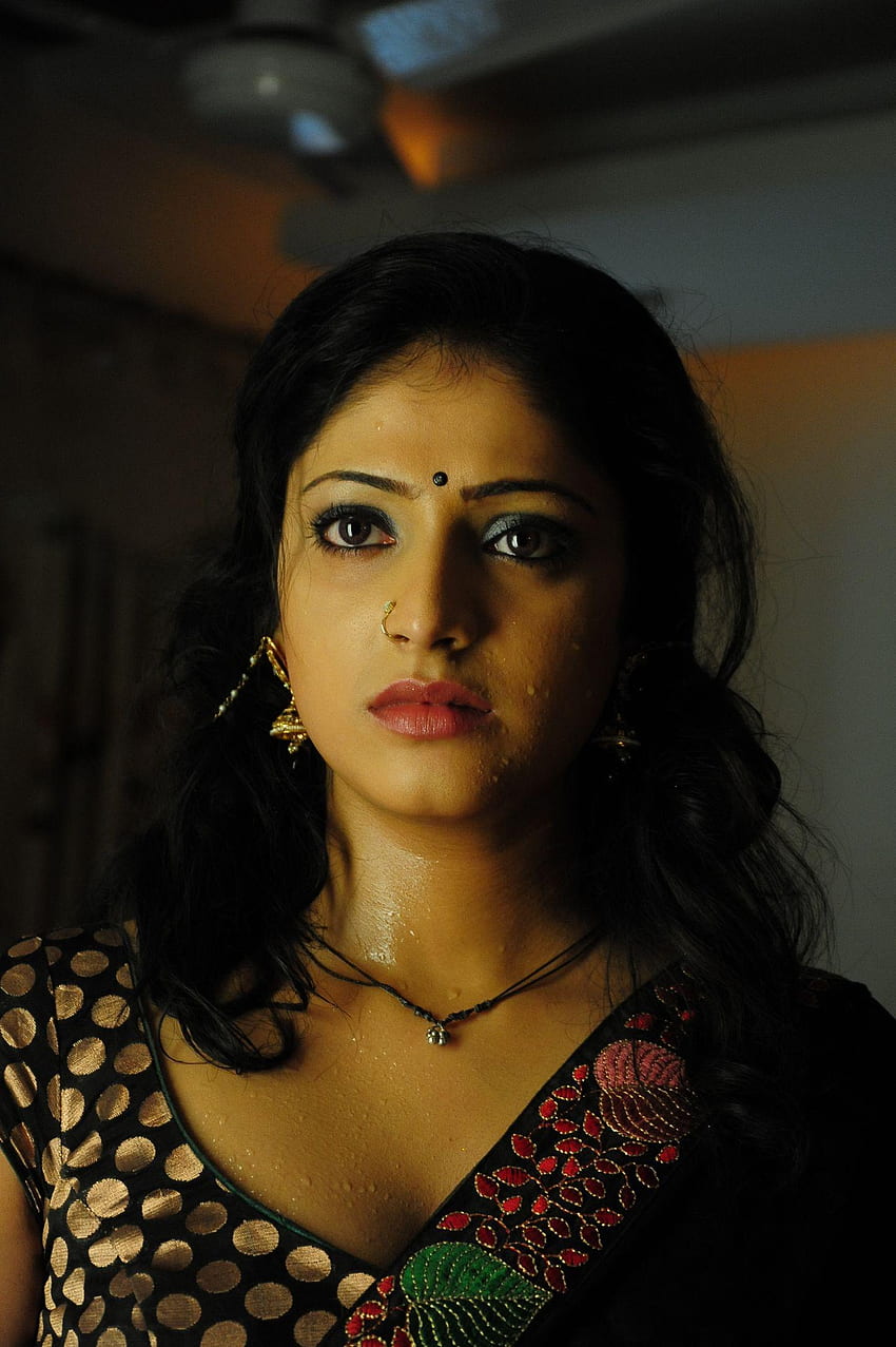 ハリプリヤ、髪、唇、カンナダ語の女優 HD電話の壁紙