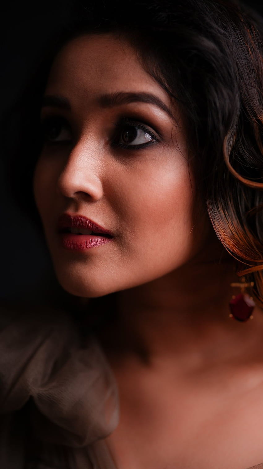 Anikha Surendran, Model, Malayalam-Schauspielerin HD-Handy-Hintergrundbild