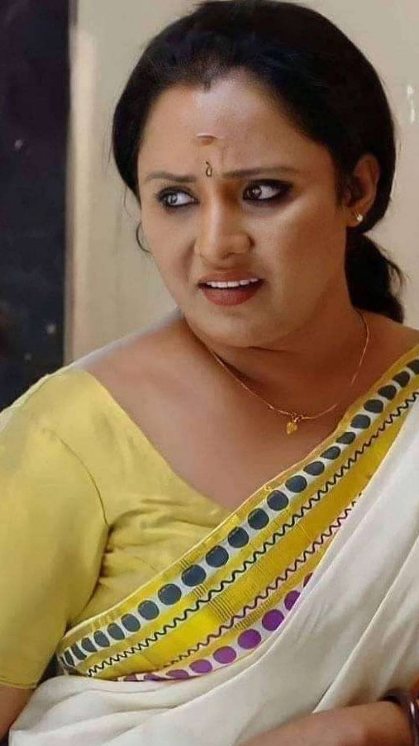 Nisha Sarang, actriz mallu, amante del sari, seductora fondo de pantalla del teléfono