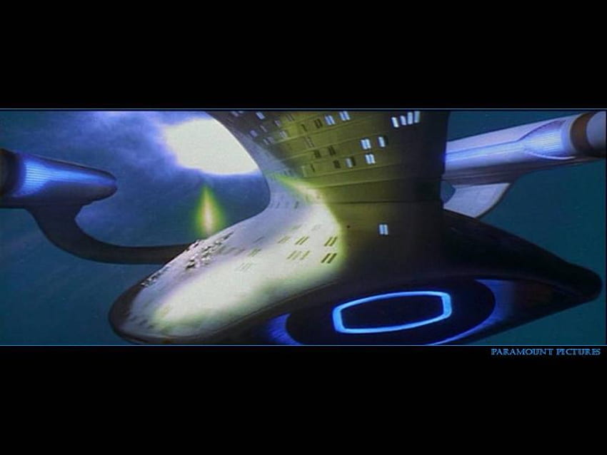 Enterprise-D ภายใต้การโจมตี รุ่น tng สตาร์เทรค องค์กร d วอลล์เปเปอร์ HD