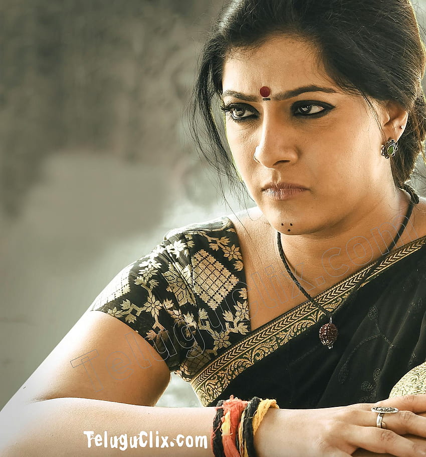 850px x 912px - Actress Varalaxmi Sarathkumar Cute Stills In Silk Saree - Latest Indian  Hollywood Movies Updates, Branding Online and Actress Gallery, Varalakshmi  Sarathkumar HD phone wallpaper | Pxfuel