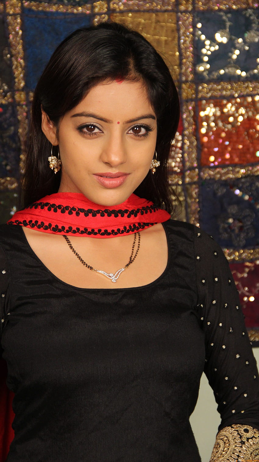Deepika Singh, actrice de Bollywood, actrice de télévision Fond d'écran de téléphone HD