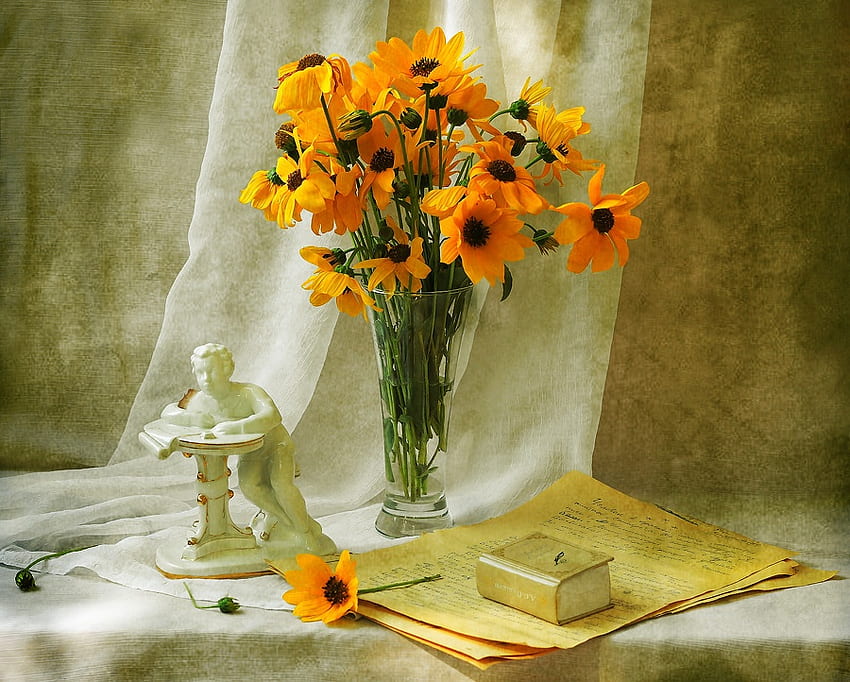 still life, bouquet, graphy, beautiful, statue, book, flower, glass, flowers, souvenir HD wallpaper