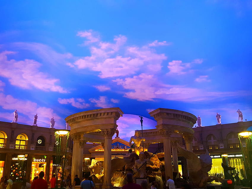 Fountain of the Gods at Caesar's Palace : r/VaporwaveAesthetics