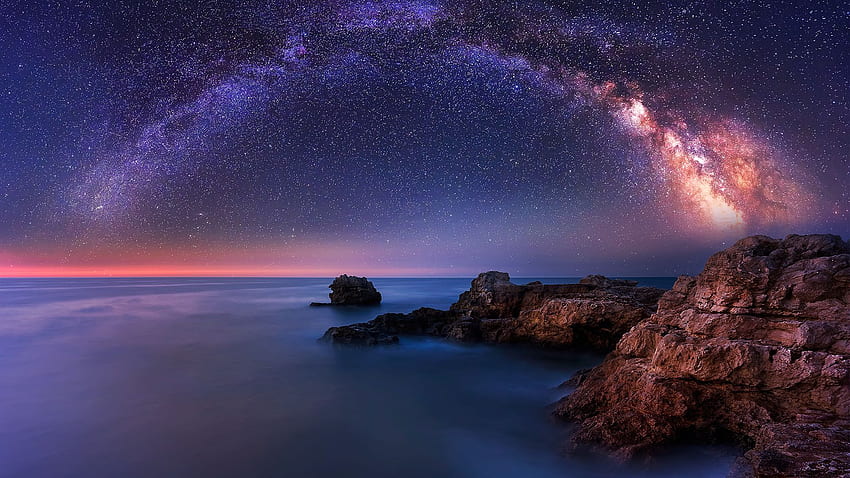 Milchstraße über dem Meer HD-Hintergrundbild