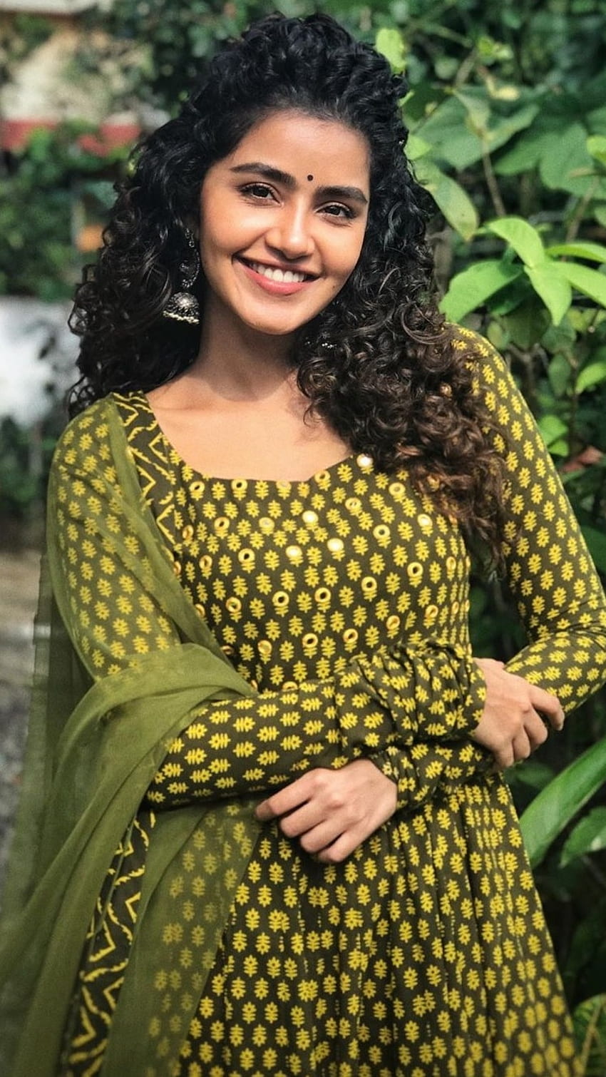 Anupama Parameswaran, Actress, South Actress HD phone wallpaper