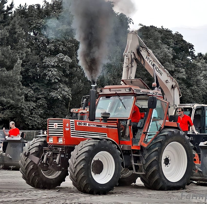 FIATAGRI 180-90, Traktor HD-Hintergrundbild