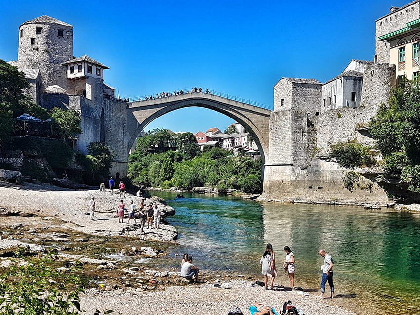 Viajes Yugoslavia Balcanes Balcanes Mostar Bosnia Y - Puente de arco, Los Balcanes fondo de pantalla