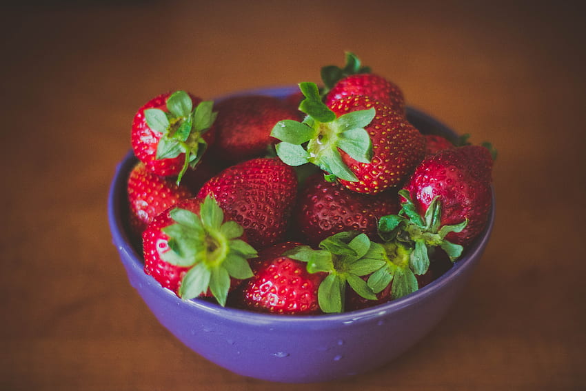 Food, Strawberry, Berries, Plate, Ripe, Appetizing HD wallpaper