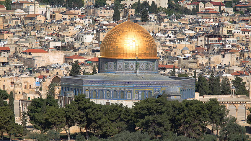 The Dome of the Rock, Islam's oldest sacred building, on the Temple Mount in Jerusalem HD wallpaper