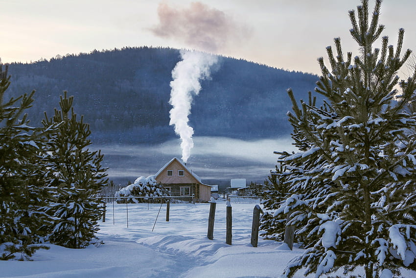 Invierno: Pueblo Humo Casa Casa Montaña Invierno Árboles Nieve fondo de pantalla