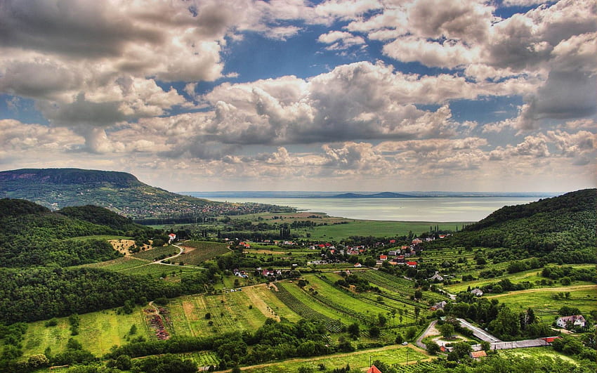 Bonito paisaje Balaton Hungría. bonito paisaje fondo de pantalla