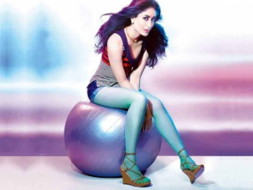 Kareena Kapoor, celebrity, model, fun, people, actress HD wallpaper