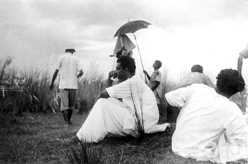 Criterion Collection - Not to have seen the cinema of Satyajit Ray means existing in the world without seeing the sun or the moon, Pather Panchali HD wallpaper