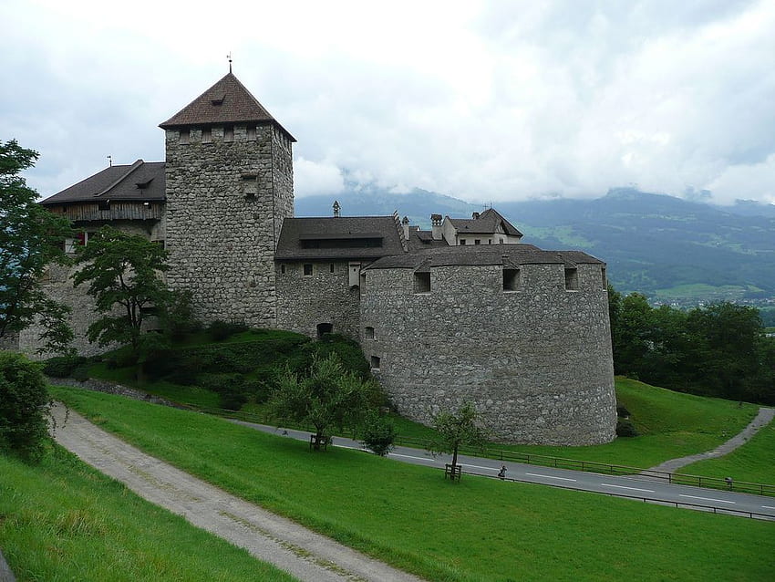 Известни места: Замъкът Вадуц, Лихтенщайн, nr HD тапет