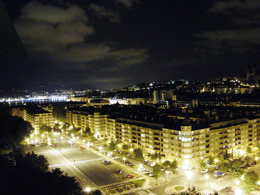 San Sebastian by night . San Sebastian, San Sebastián HD wallpaper