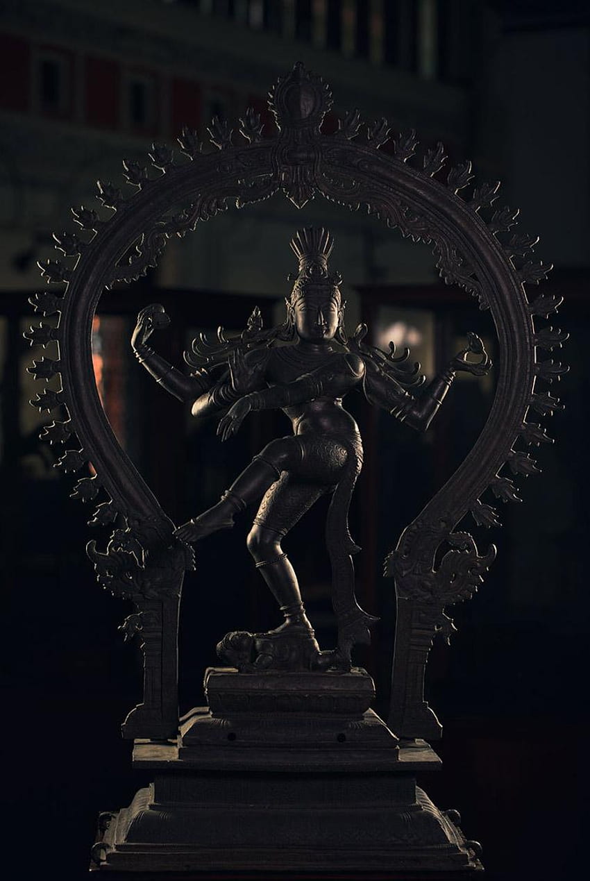 Bronze of Nataraja. Artifacts of Napier Museum, Thiruvananthapuram HD phone wallpaper