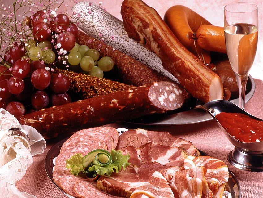Храна, лоза, грозде, месо, нарязване, нарязване, сос, наденица HD тапет