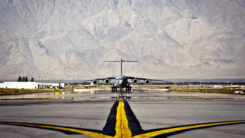 pesawat di landasan pacu, B52, militer, kesenangan, pesawat terbang, keren Wallpaper HD