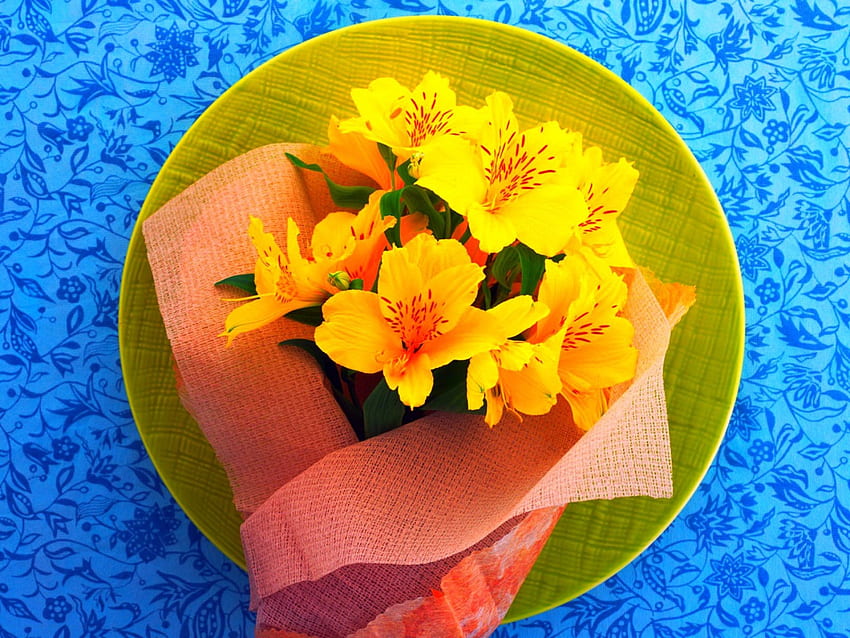 Plate of yellow flowers, flowers, plate, petals, yellow HD wallpaper