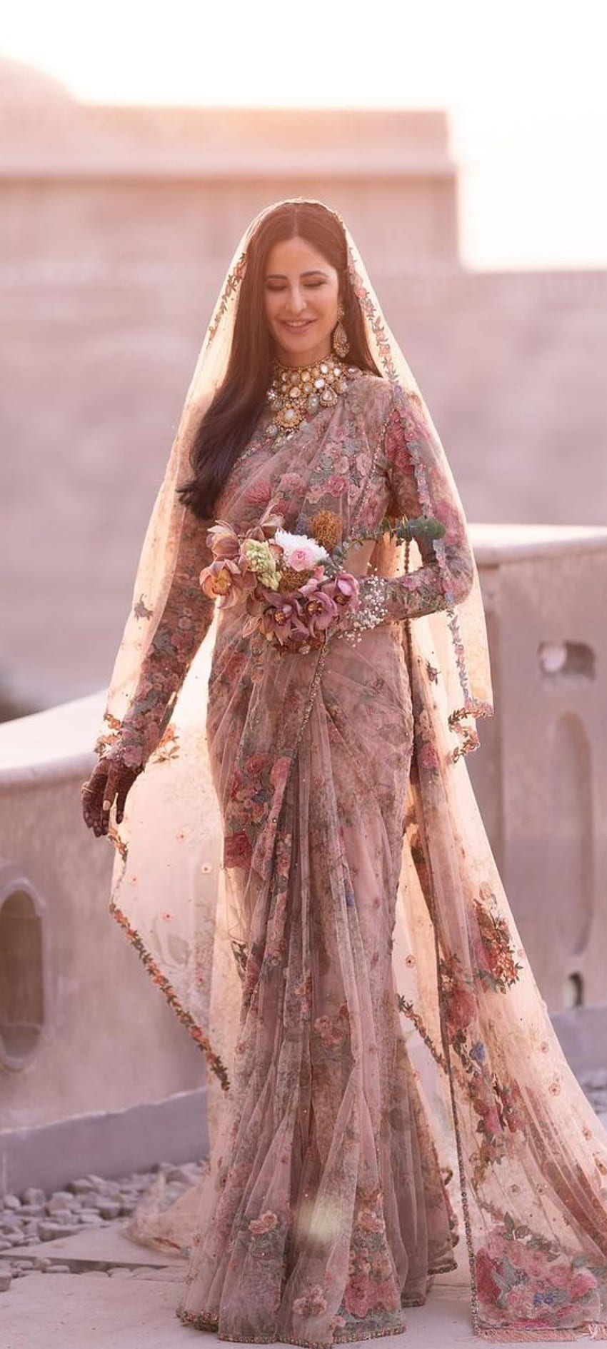 Katrina Kaif, tête, sari, robe de mariée, 1440, noël, pushpa Fond d'écran de téléphone HD