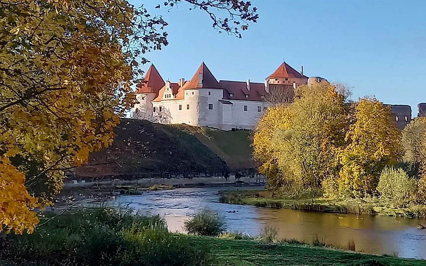 Castle in Latvia, Latvia, river, castle, ruins, autumn HD wallpaper