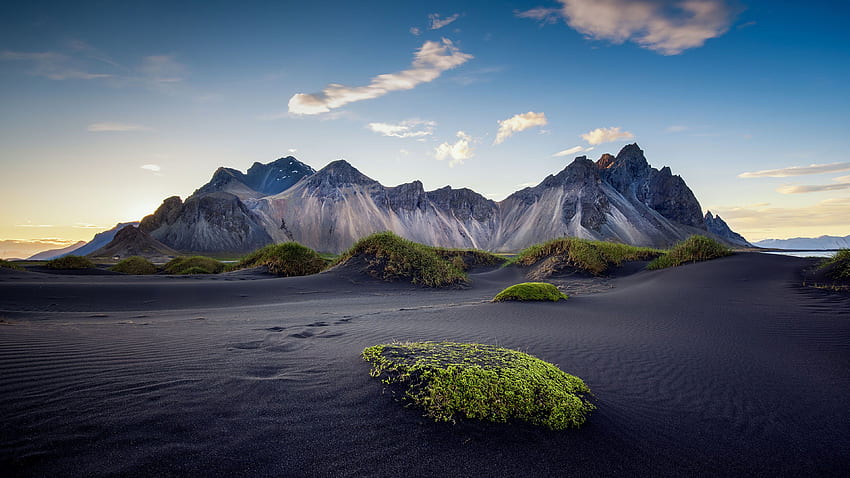 Landscapes Of Iceland Black Sand Beach Rocky Mountain Peaks HD wallpaper