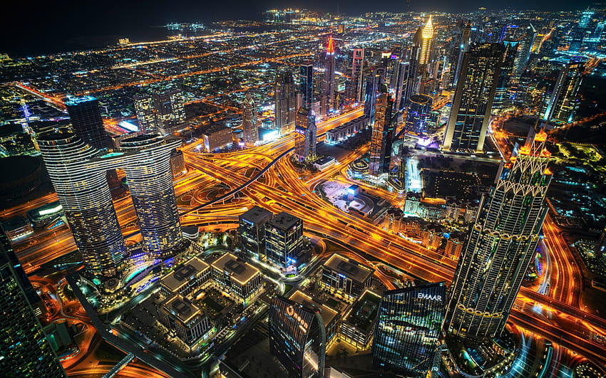 Dubaj, Zjednoczone Emiraty Arabskie, noc, skrzyżowanie dróg, drapacze chmur, panorama Dubaju, pejzaż Dubaju, Zjednoczone Emiraty Arabskie Tapeta HD
